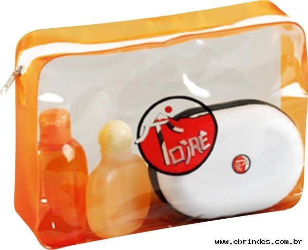 NECESSAIRE EM PVC